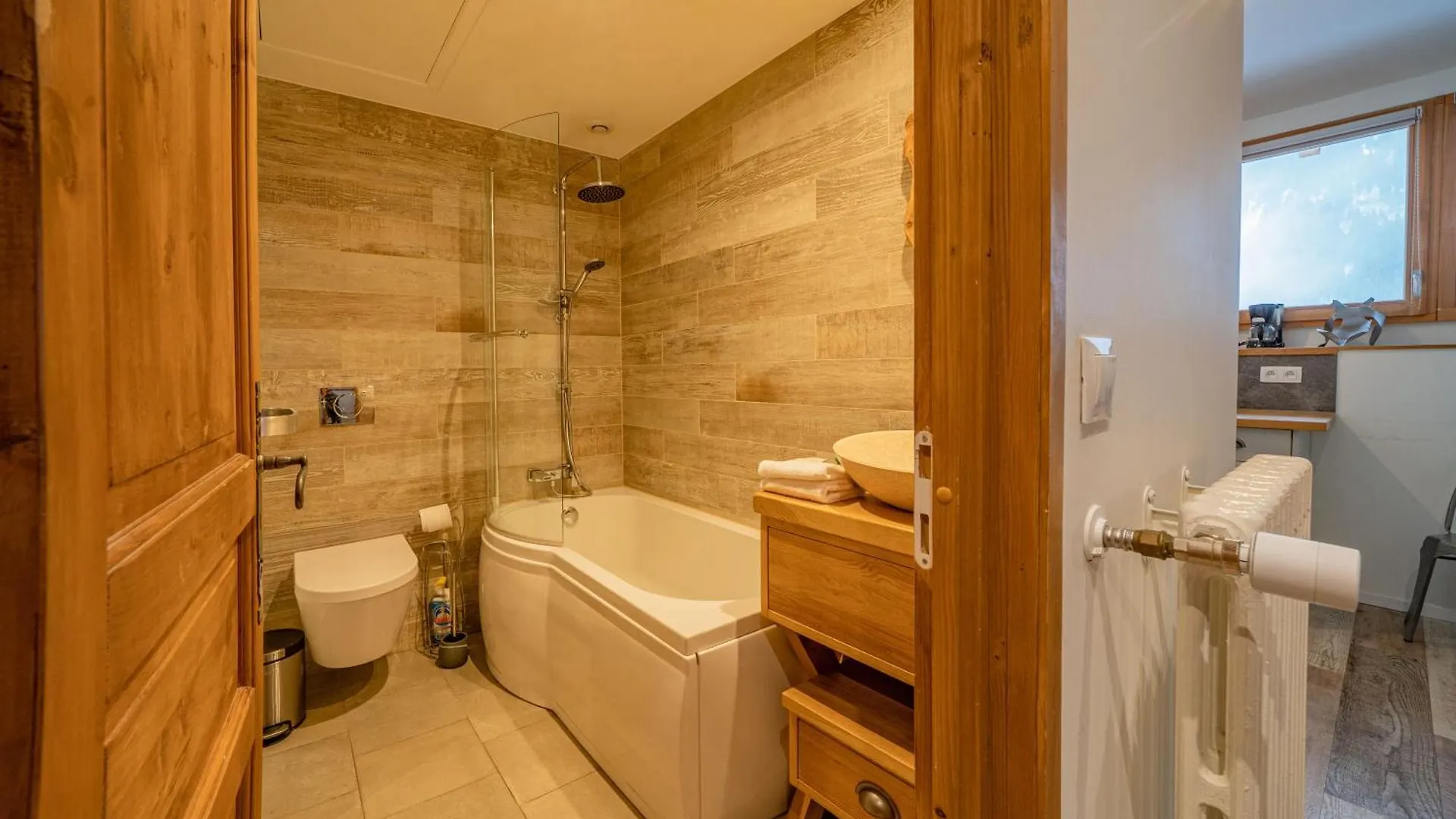 Loft Apartment High Rimaye - Mont Blanc Views, Close To Brevent Chamonix 0*,  Fransa